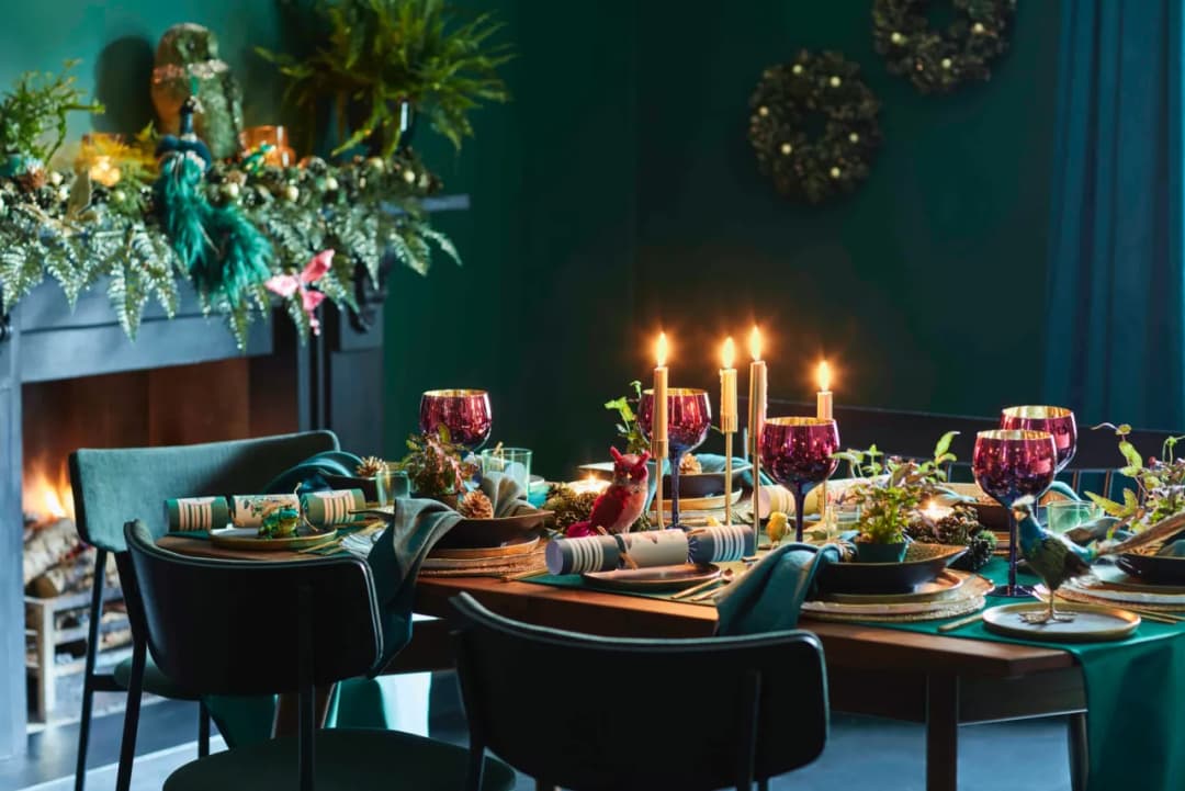 Jak udekorować stół na Boże Narodzenie, aby zachwycić gości